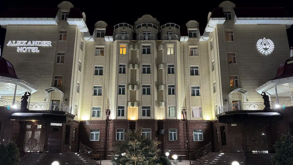 Alexander Hotel